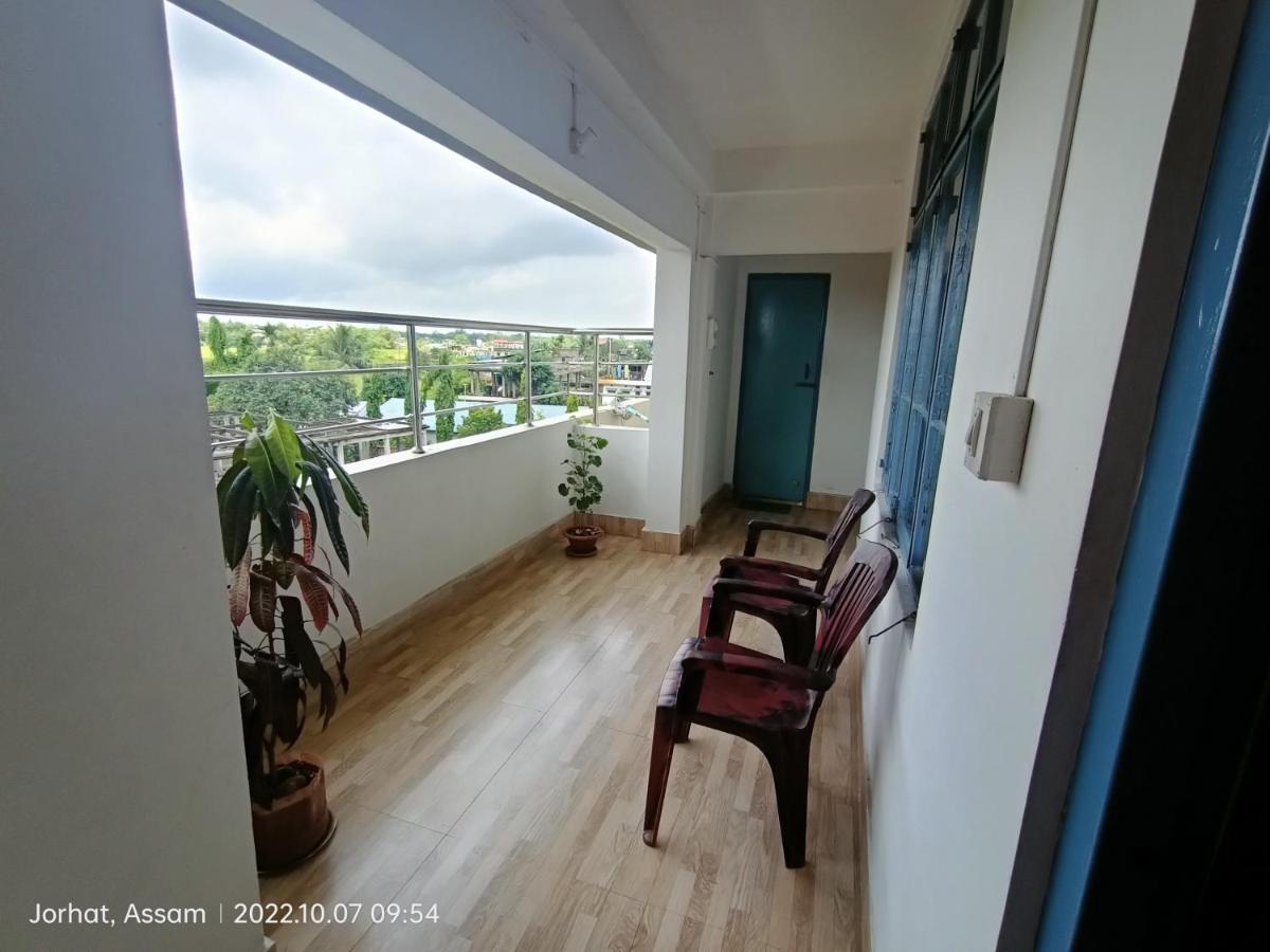 Taj Residency Holiday Homestay -Entire 1Bhk & 2Bhk Private Apartments -Call 767Ooo54Oo Jorhāt Exterior photo
