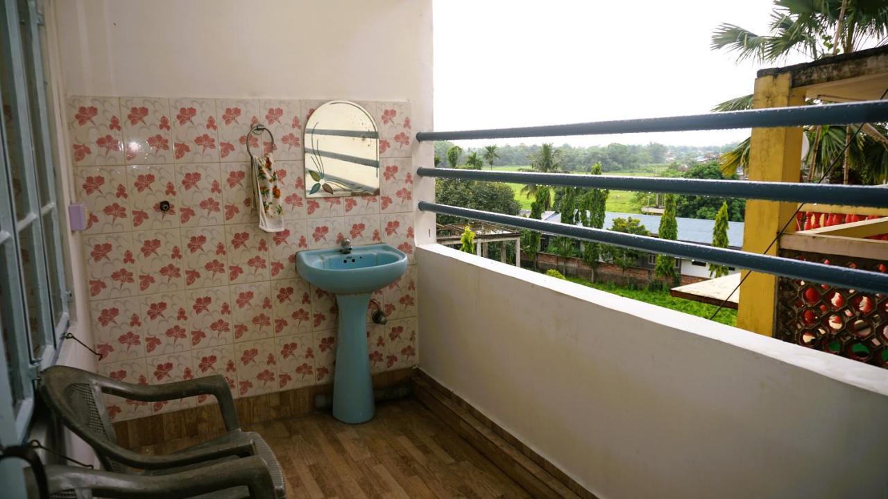 Taj Residency Holiday Homestay -Entire 1Bhk & 2Bhk Private Apartments -Call 767Ooo54Oo Jorhāt Exterior photo