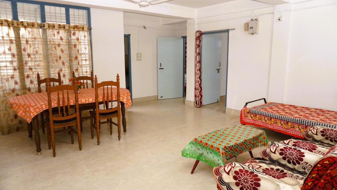 Taj Residency Holiday Homestay -Entire 1Bhk & 2Bhk Private Apartments -Call 767Ooo54Oo Jorhāt Exterior photo