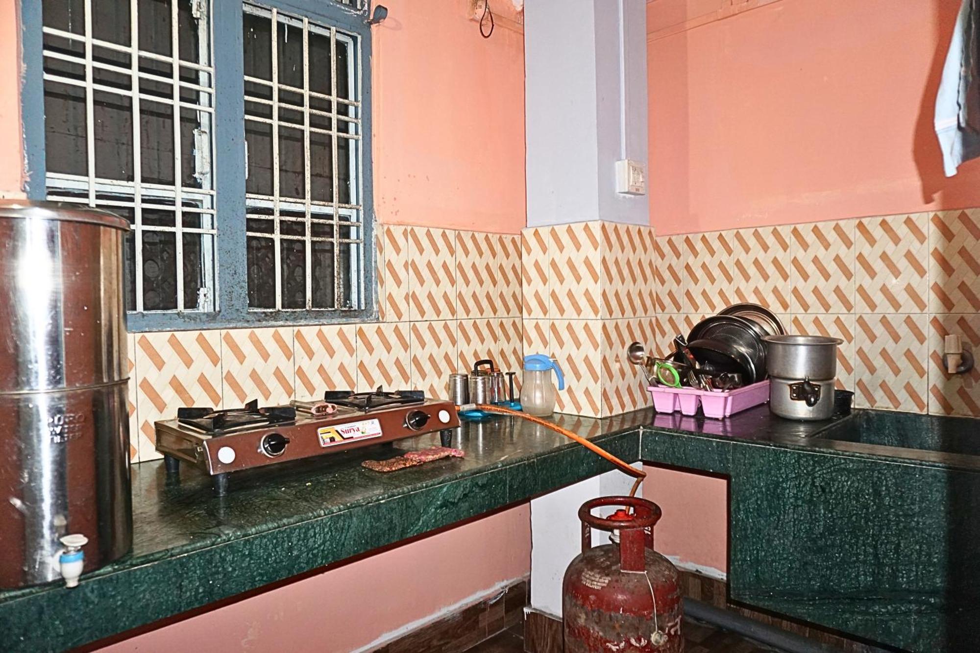 Taj Residency Holiday Homestay -Entire 1Bhk & 2Bhk Private Apartments -Call 767Ooo54Oo Jorhāt Exterior photo