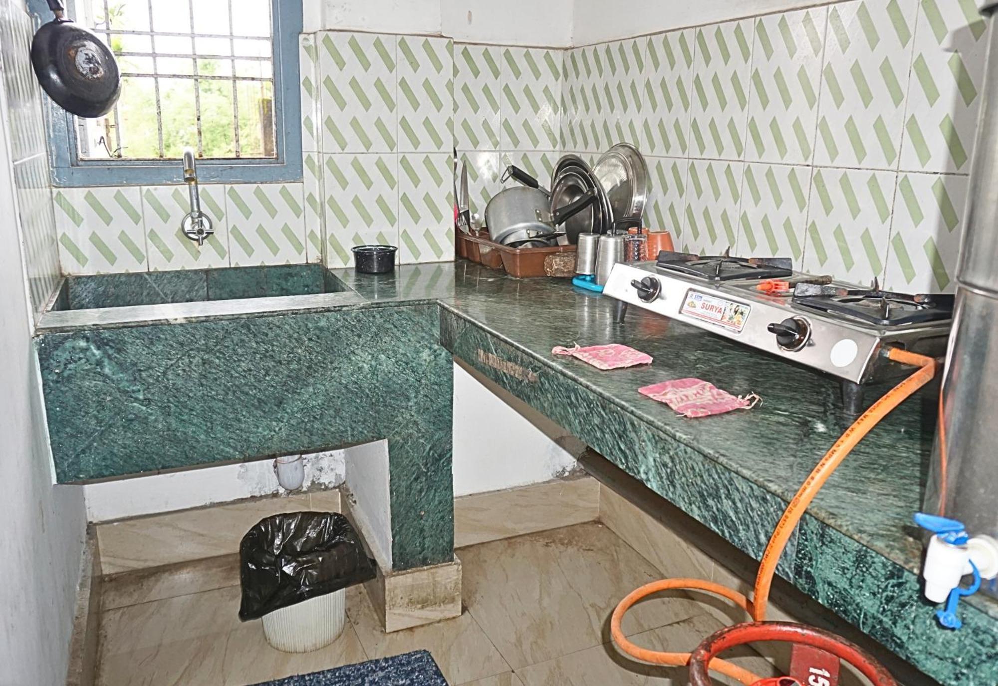 Taj Residency Holiday Homestay -Entire 1Bhk & 2Bhk Private Apartments -Call 767Ooo54Oo Jorhāt Exterior photo